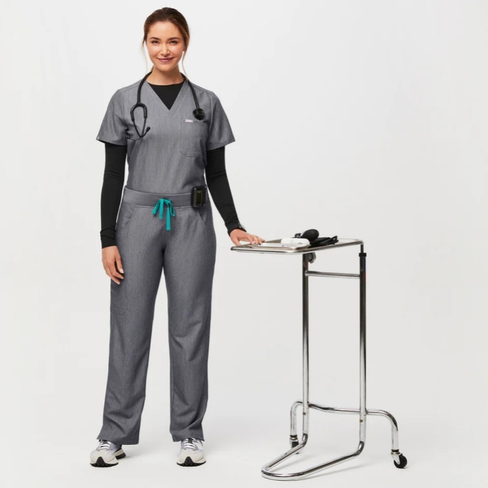 FIGS Kade Cargo Scrub Outfit In Granite Top Size M Pants Size S